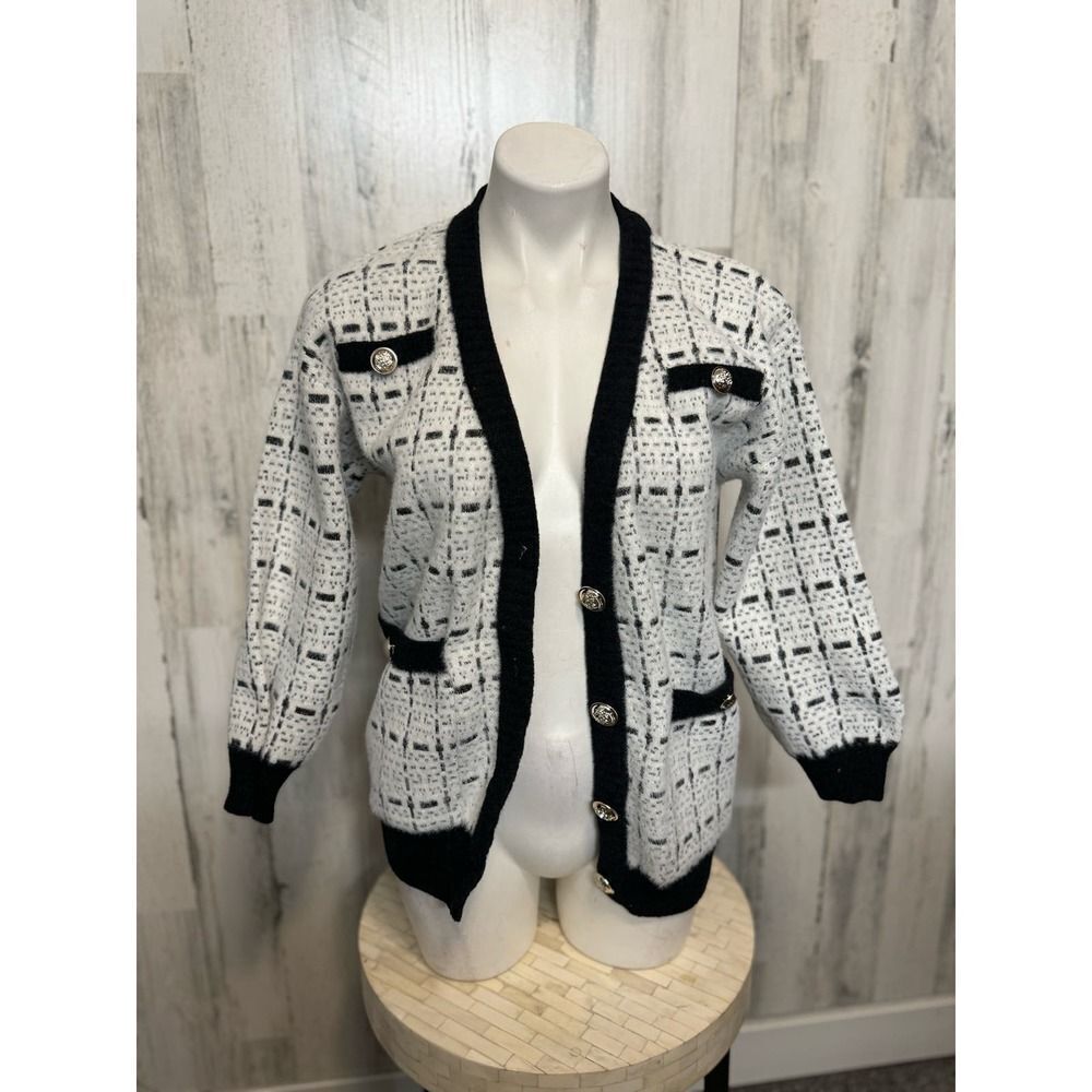 Black & White Textured Button-Front Cardigan Sweater Women’s Size Large